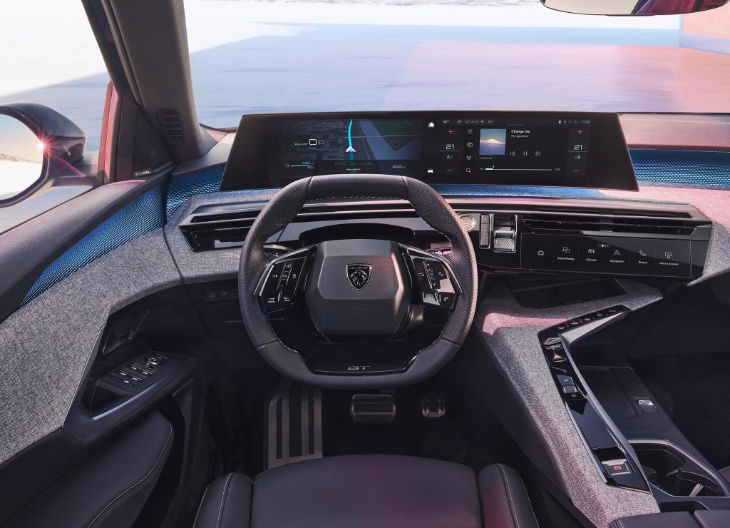 YENİ PEUGEOT 3008 EYLÜL AYINDA TÜRKİYE’DE YOLLARA ÇIKIYOR!