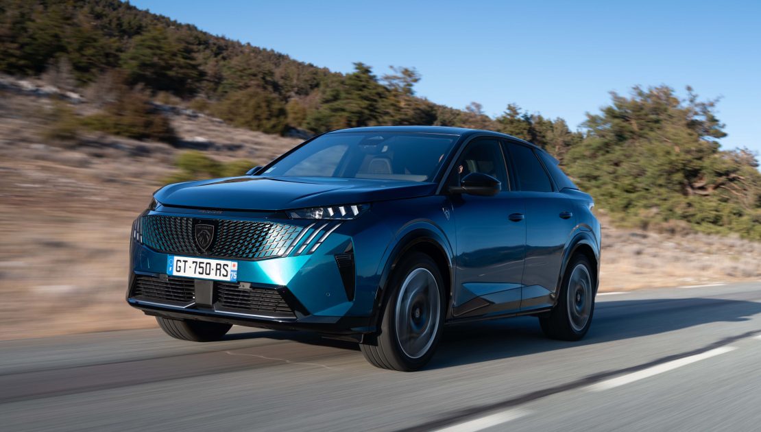 YENİ PEUGEOT 3008 EYLÜL AYINDA TÜRKİYE’DE YOLLARA ÇIKIYOR!