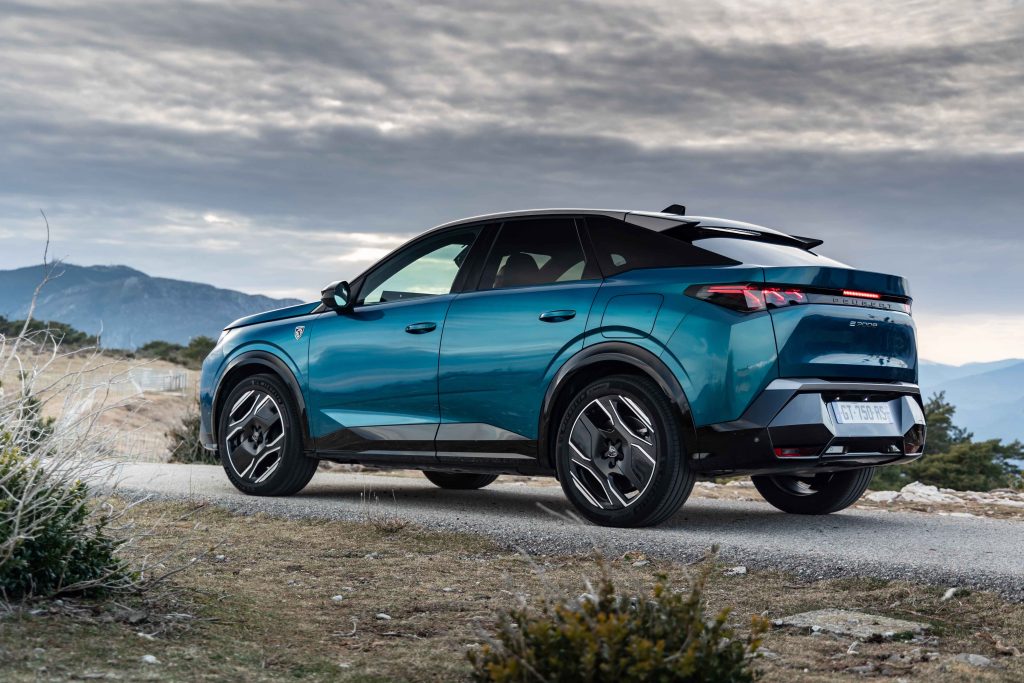 YENİ PEUGEOT 3008 EYLÜL AYINDA TÜRKİYE’DE YOLLARA ÇIKIYOR!
