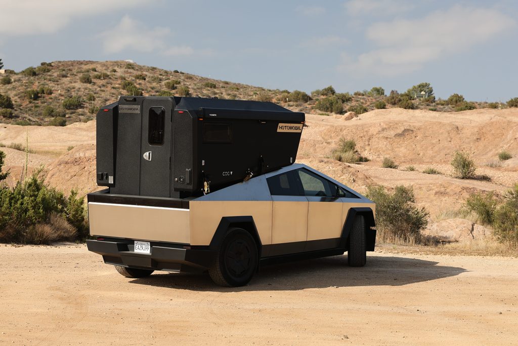HOTOMOBİL, TESLA CYBERTRUCK İÇİN ÜRETTİĞİ KARAVANI BİTCOİN KONFERANSI’NDA TANITTI 