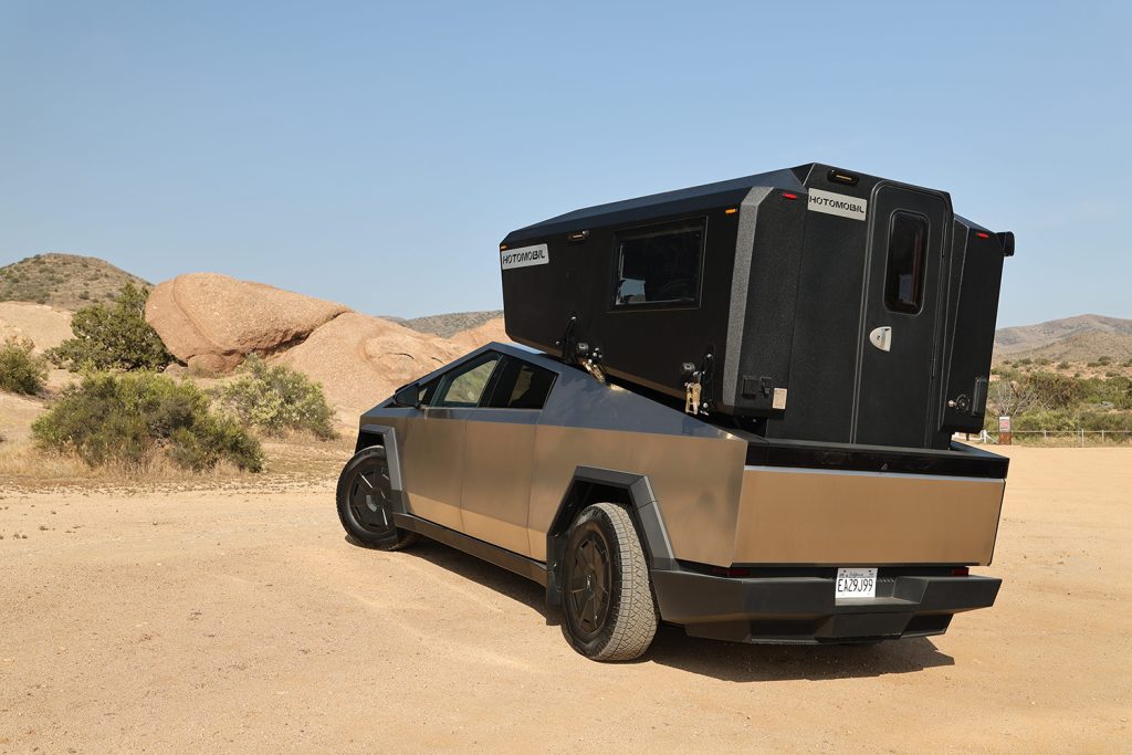 HOTOMOBİL, TESLA CYBERTRUCK İÇİN ÜRETTİĞİ KARAVANI BİTCOİN KONFERANSI’NDA TANITTI 