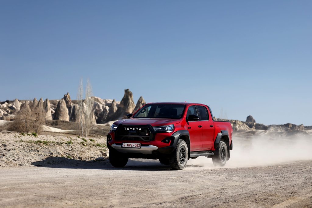 Toyota Hilux’ın En Sportif ve En Güçlü Versiyonu GR SPORT Türkiye’de