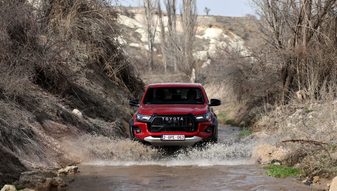 Toyota Hilux’ın En Sportif ve En Güçlü Versiyonu GR SPORT Türkiye’de