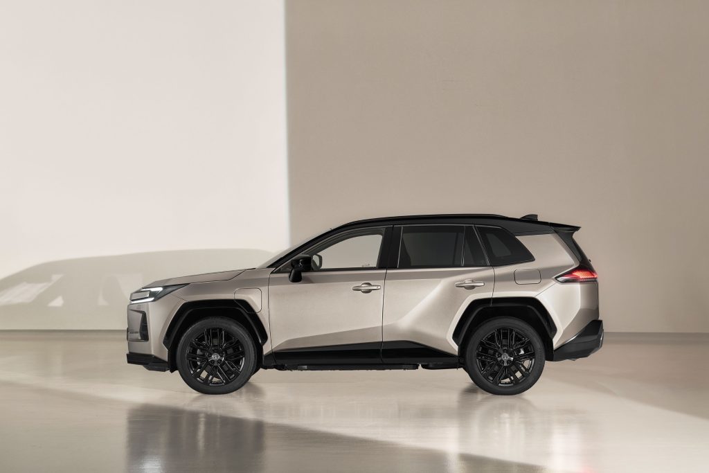TOYOTA RAV 4