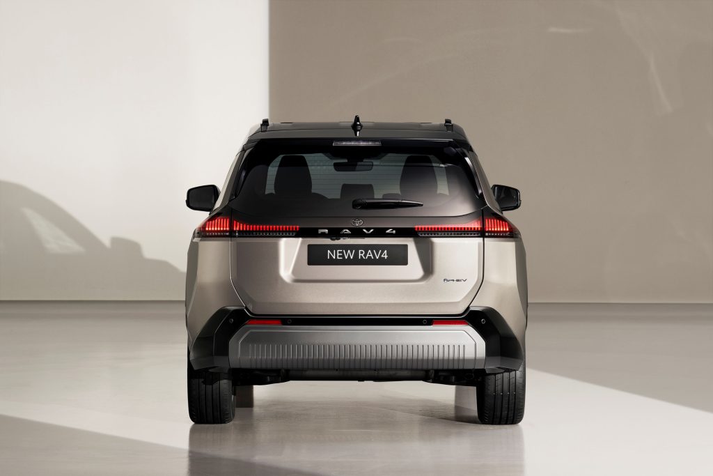 TOYOTA RAV 4