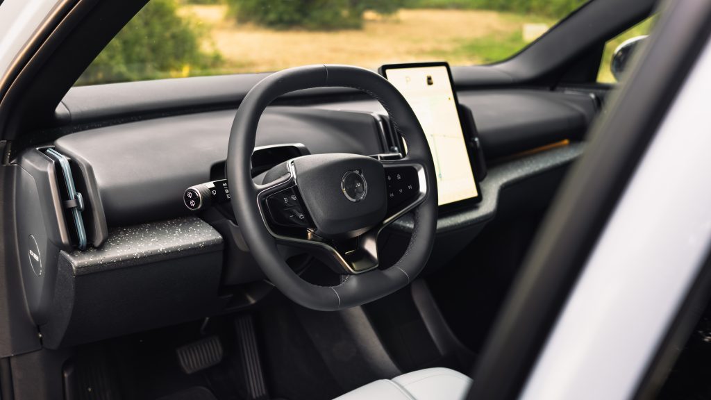 VOLVO EX30
