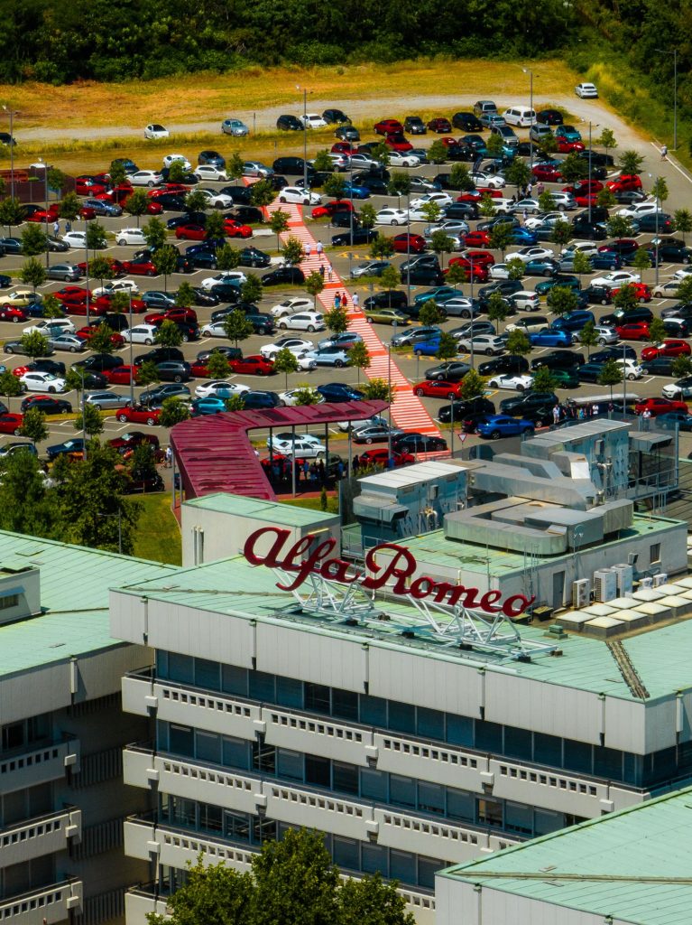 Doğum Günün Kutlu Olsun, Alfa Romeo: