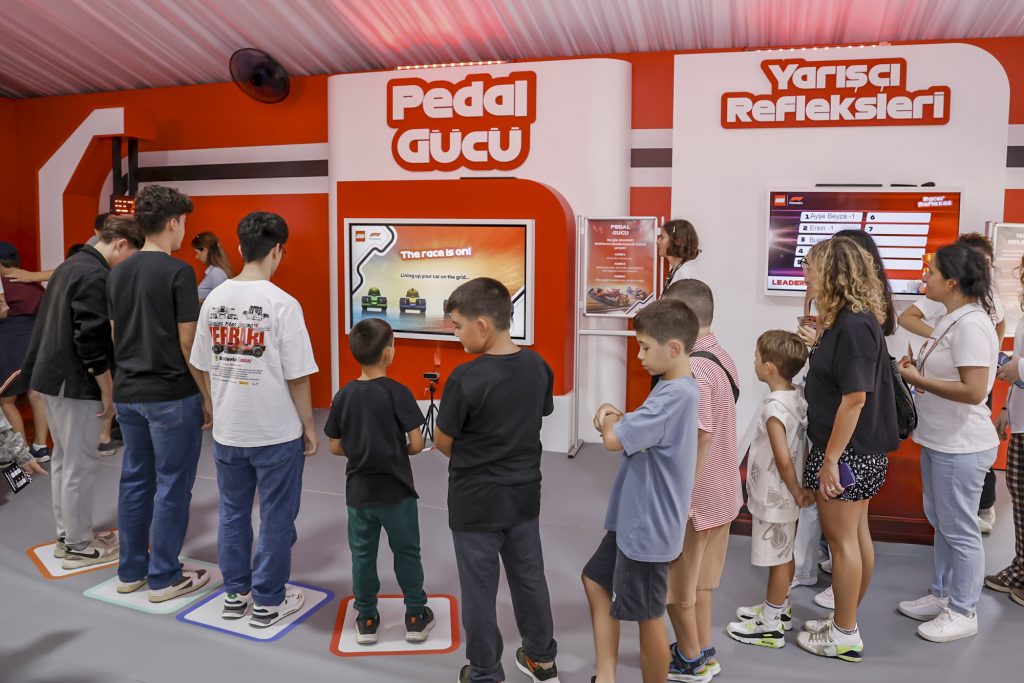 LEGO® Türkiye ile Formula 1® Yarış Heyecanı İstanbul’a geldi!