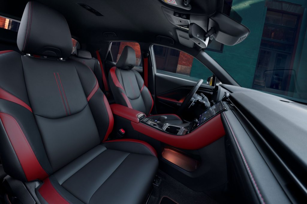 Lexus, LBX’in Limitli Yeni Versiyonu Vibrant Edition’ı Tanıttı