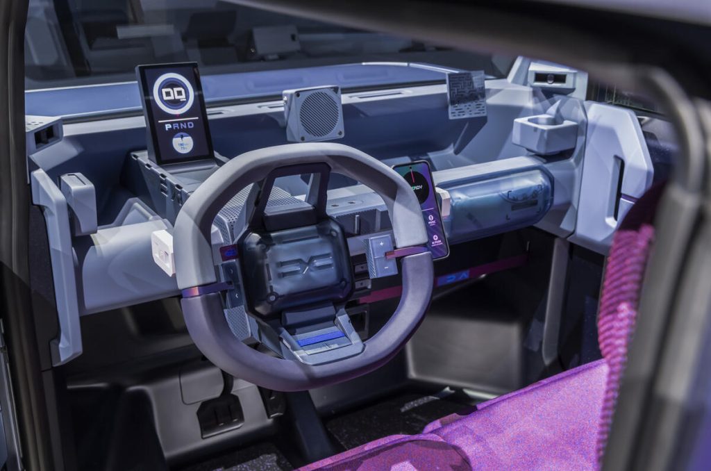 Dacia Hipster, 800 kg'lık elektrikli otomobil olarak tanıtıldı