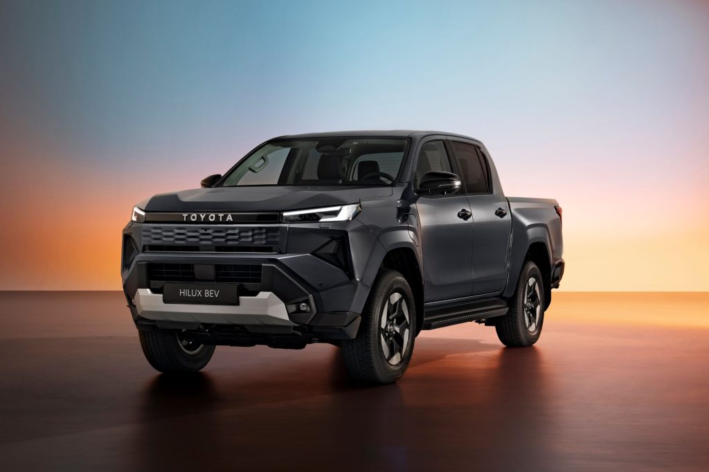 Toyota Hilux’ın Yeni Neslinin Dünya Prömiyerini Gerçekleştirdi