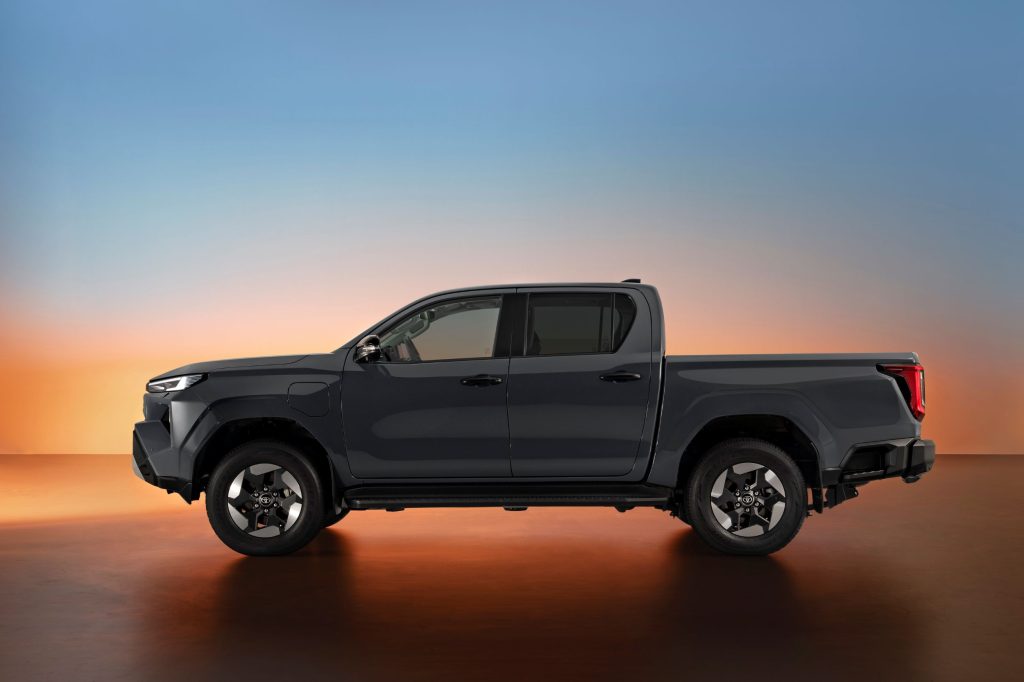 Toyota Hilux’ın Yeni Neslinin Dünya Prömiyerini Gerçekleştirdi