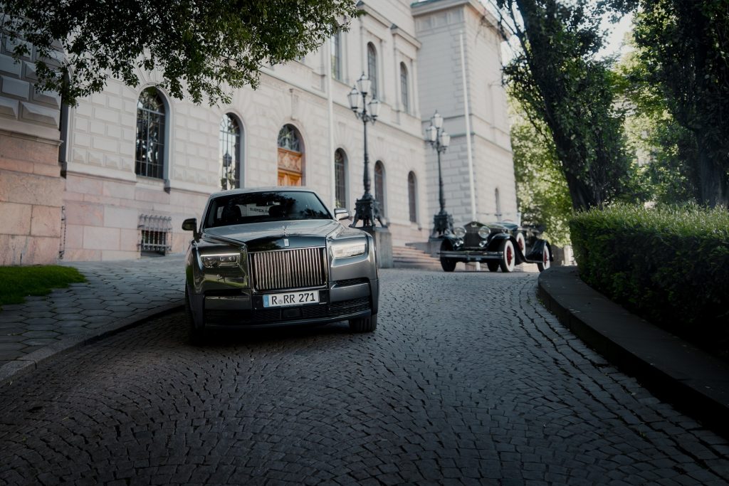 ROLLS-ROYCE Phantom'un 100 yıl kutlamaları...
