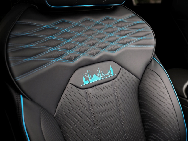 BENTLEY, BENTLEY MULLINER ÖZEL İSTANBUL SİLÜETİ KOLEKSİYONU ÜÇLEMESİNİ TANITTI