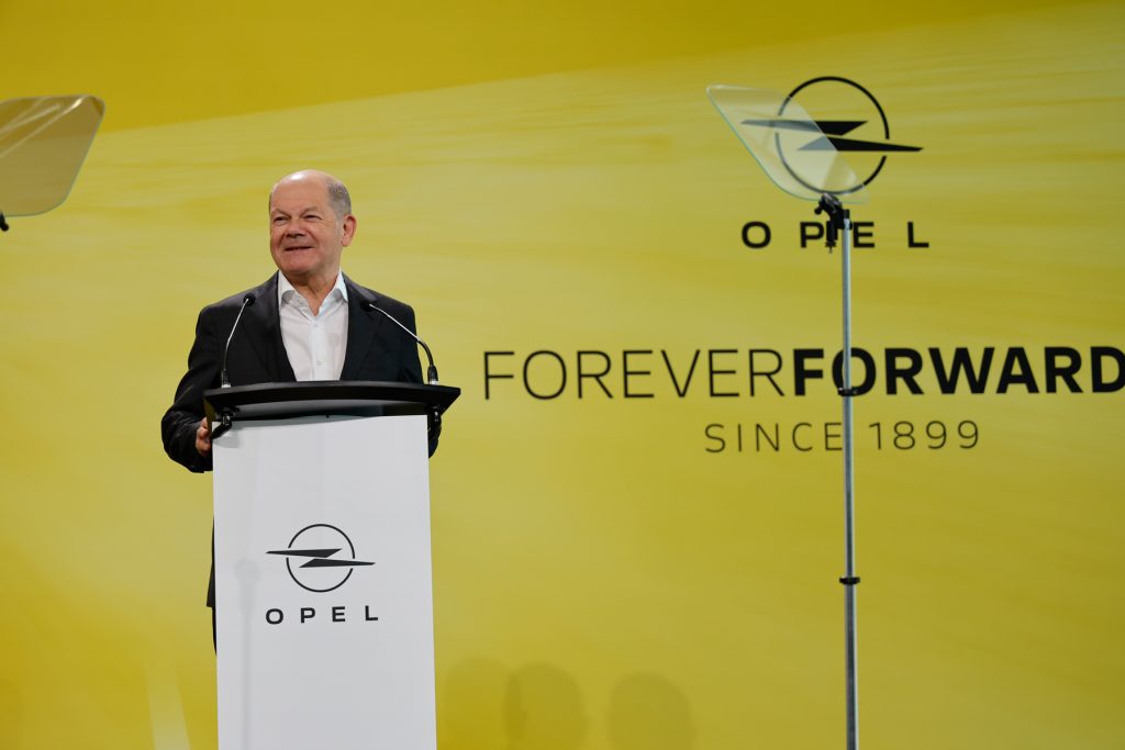 Opel, Otomotiv Üretiminin 125. Yılını Rüsselsheim'da Kutladı!