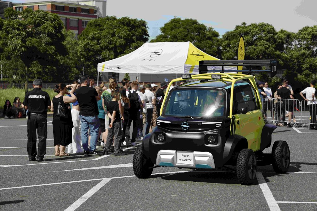 Opel, Otomotiv Üretiminin 125. Yılını Rüsselsheim'da Kutladı!