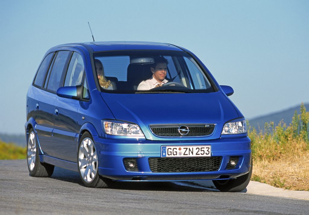 Opel’in Çok Yönlü Öncü Modeli Zafira 25 Yaşında!