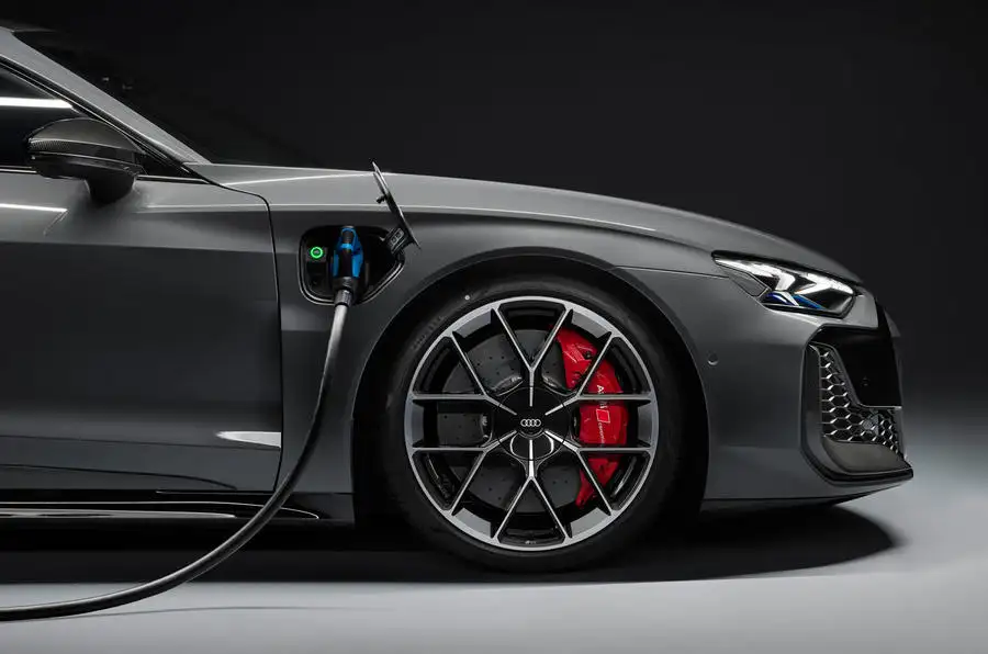 Yeni Audi E-Tron GT RS