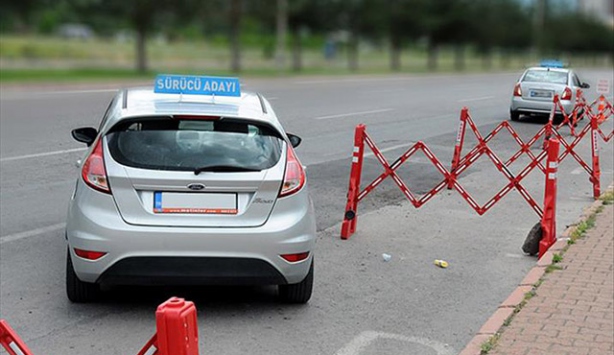 EHLİYET SINAVLARI DEĞİŞİYOR.