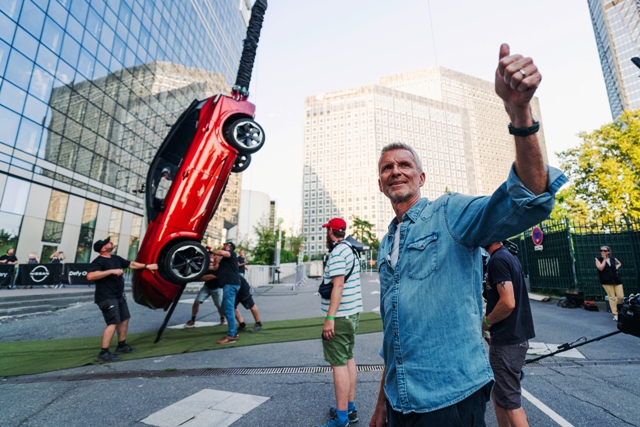 Yeni Nissan Qashqai, Dünya bungee jumping rekorunu kırdı