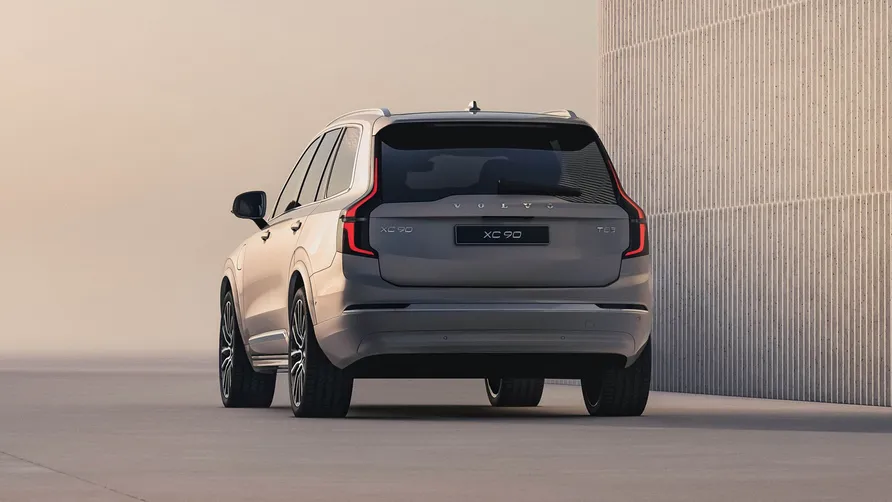 VOLVO EX90