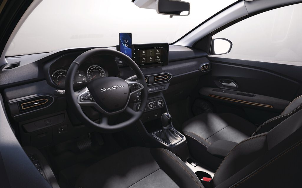 TÜRKİYE’NİN ENxa0ÇOK TERCİH EDİLEN B-SUV MODELİ: DACIA SANDERO STEPWAY