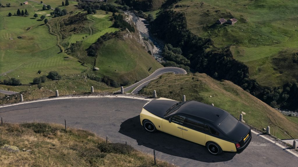 Rolls-Royce, 'Goldfinger' Filminin 60. Yılı Şerefine Özel Phantom Extended Modelini Tanıttı