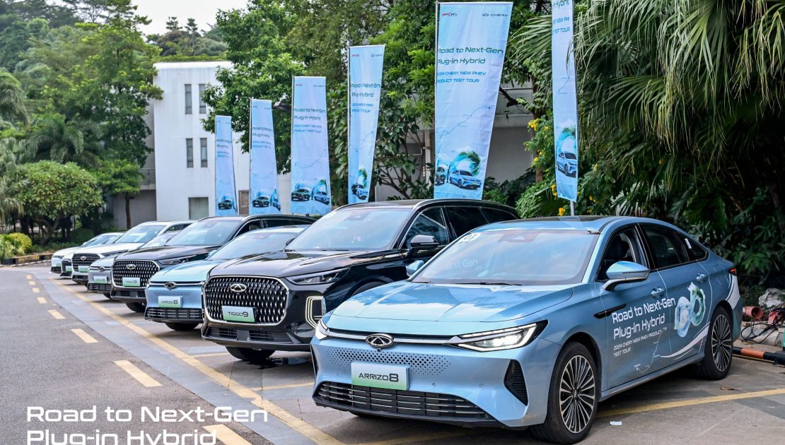Chery TIGGO 9 PHEV ve ARRIZO 8 PHEV, 1700 Kilometrelik Zorlu Testi Tamamlamak İçin Yollarda!