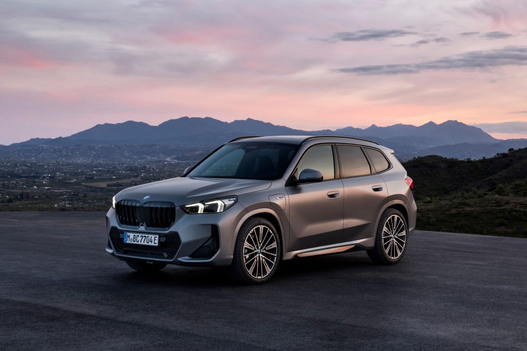 BMW X1 xDrive25e Plug-in Hybrid Piyasaya Çıktı.