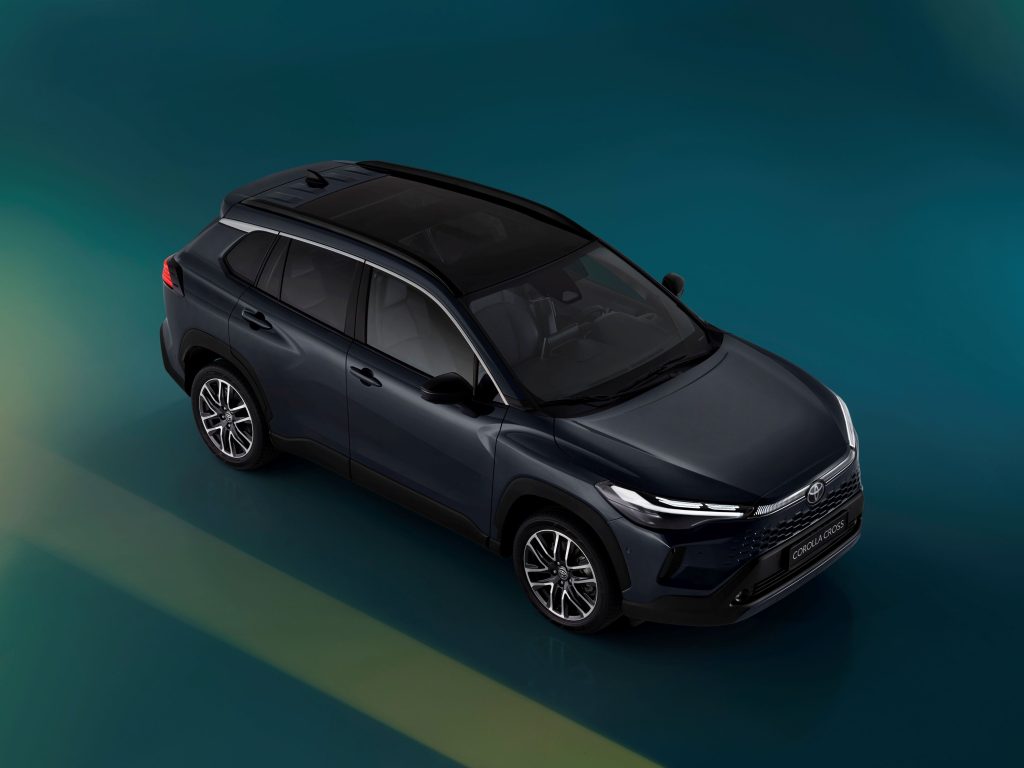 Toyota, Yeni Corolla Cross Hybrid’i 2 milyon 75 bin lira ile 2 milyon 650 bin lira fiyat aralığında Türkiye’de satışa sundu