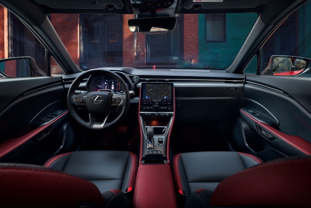 Lexus, LBX’in Limitli Yeni Versiyonu Vibrant Edition’ı Tanıttı
