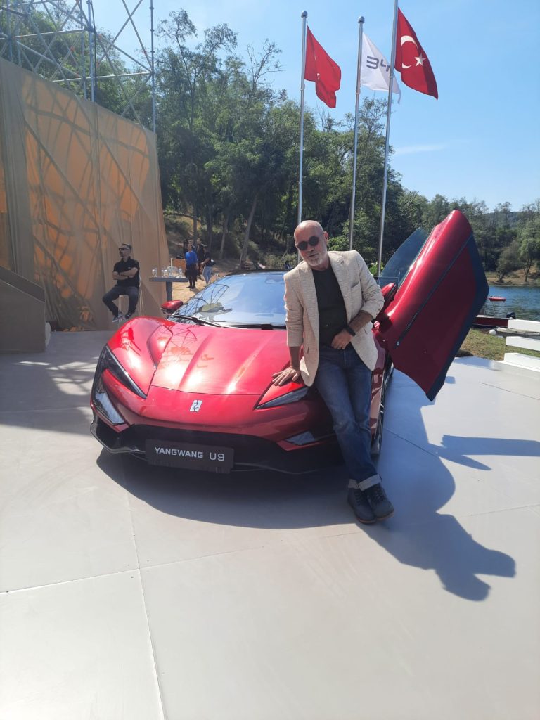 BYD'den Teknoloji Şovu!