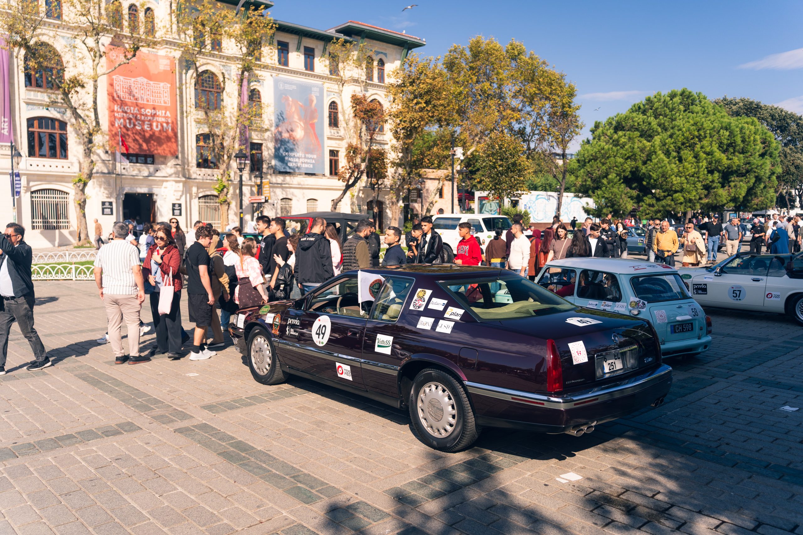 FIVA WORLD RALLY KLASİK OTOMOBİL KULÜBÜ CUMHURİYET RALLİSİ’nde DOSTLUK KAZANDI.