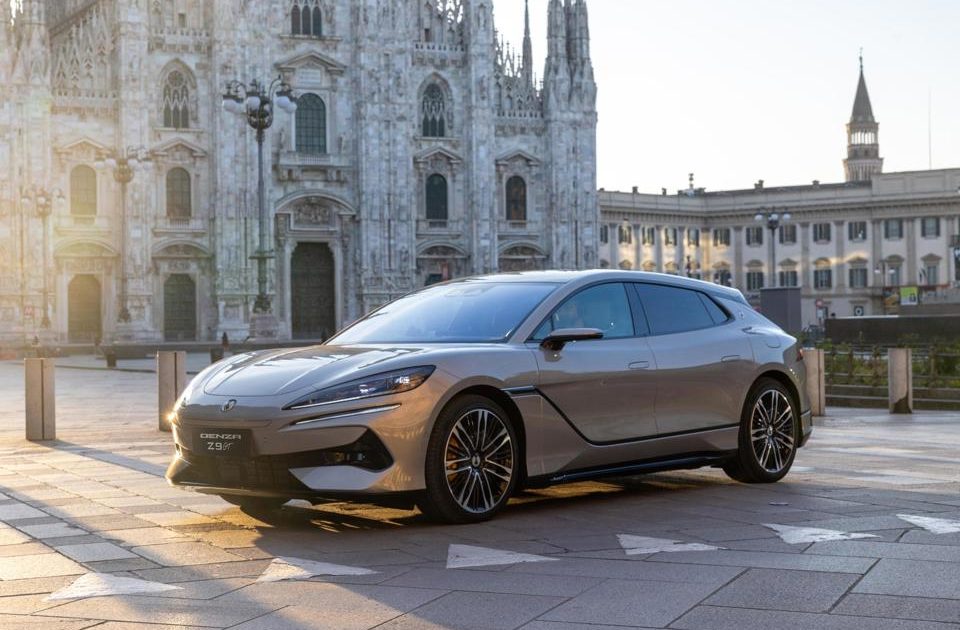 BYD, dünyanın en uzun menzilli elektrikli otomobilini tanıttı: BYD Denza Z9 GT