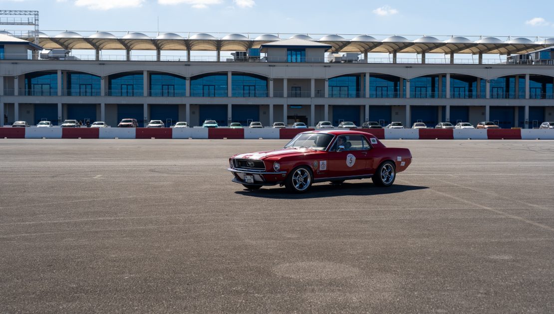 KLASİK OTOMOBİL KULÜBÜ 8 MART DÜNYA KADINLAR GÜNÜ ETKİNLİĞİ İSTANBUL PARK'DA GERÇEKLEŞTİ.