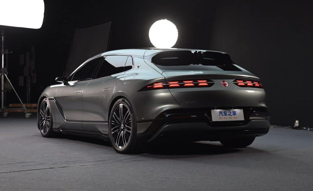 BYD, dünyanın en uzun menzilli elektrikli otomobilini tanıttı: BYD Denza Z9 GT