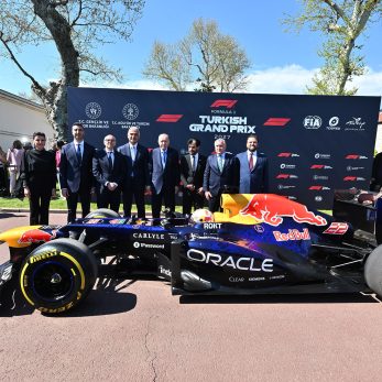 1777039700_Formula1_Lansman_24042026_02