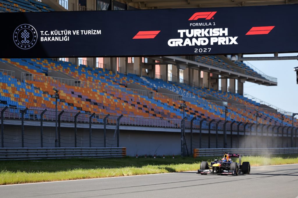 2027'de Formula 1 Türkiye Grand Prix'i İstanbul'da Yapılacak.