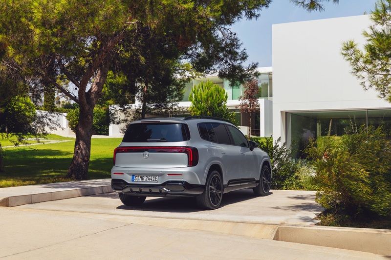 Yeni Elektrikli MERCEDES GLB şimdi Türkiye’de