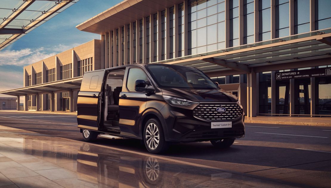 Yeni Ford Tourneo Custom 9+1