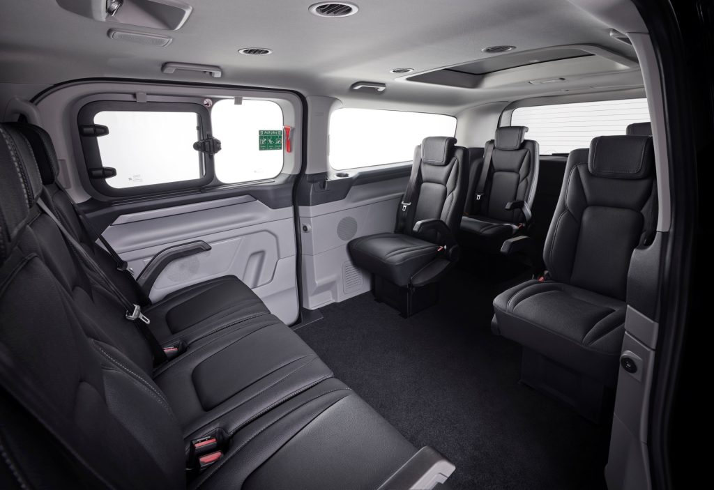 Yeni Ford Tourneo Custom 9+1