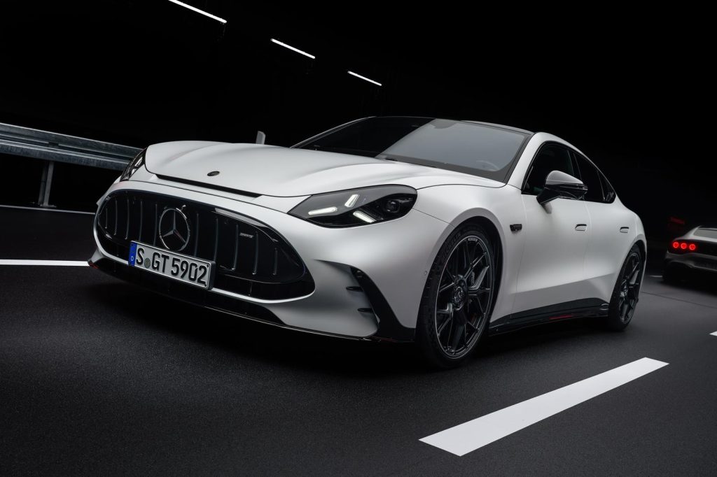 Yeni Mercedes-AMG GT 4-Kapı Coupé: