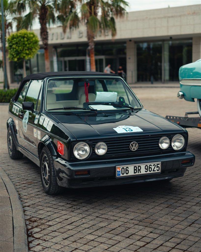 KLASİK OTOMOBİL KULÜBÜ 28. BATI ANADOLU RALLİSİ ÇEŞME’DE DÜZENLENDİ.