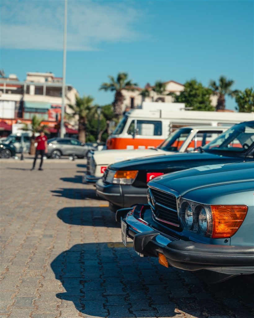 KLASİK OTOMOBİL KULÜBÜ 28. BATI ANADOLU RALLİSİ ÇEŞME’DE DÜZENLENDİ.