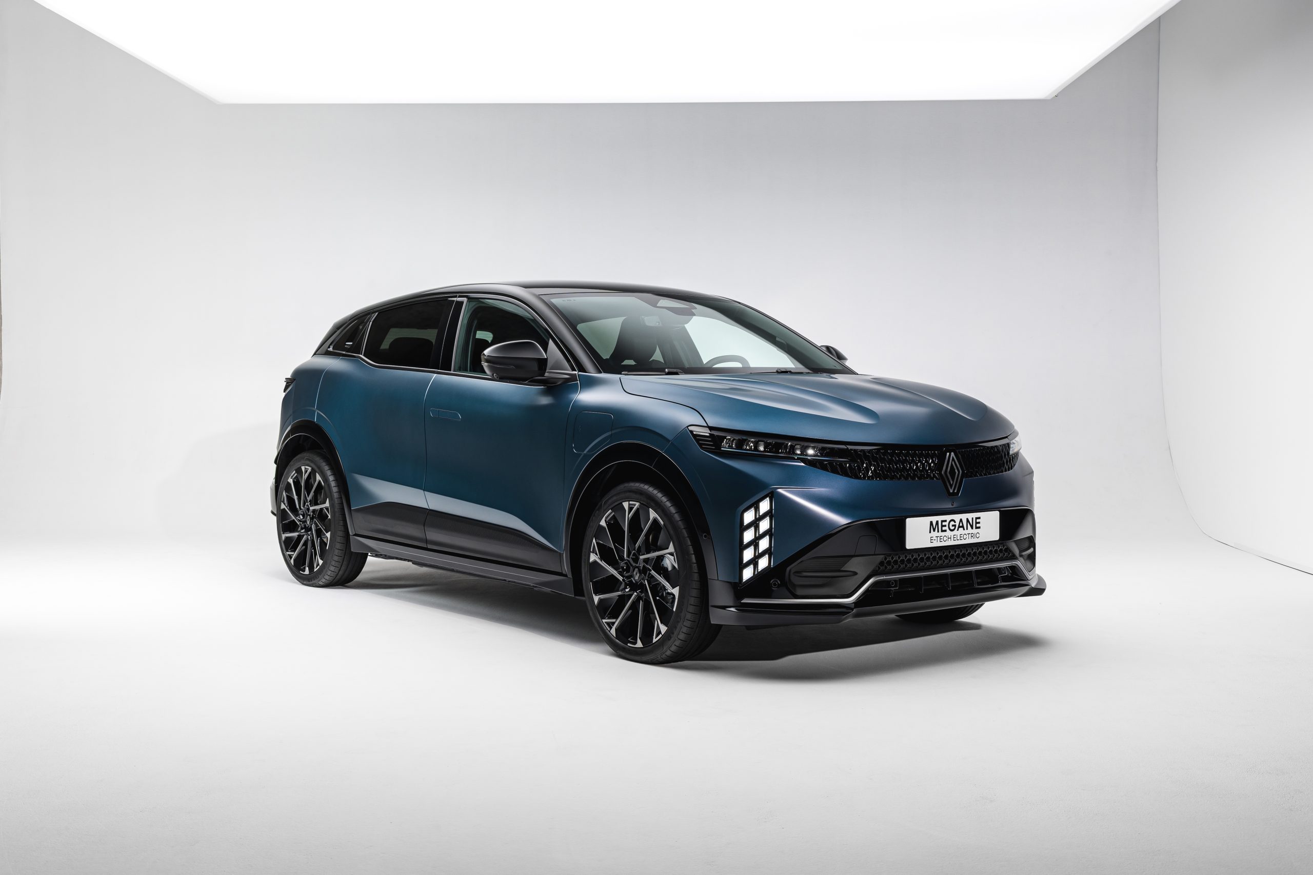 RENAULT Megane-E TECH Elektrikli