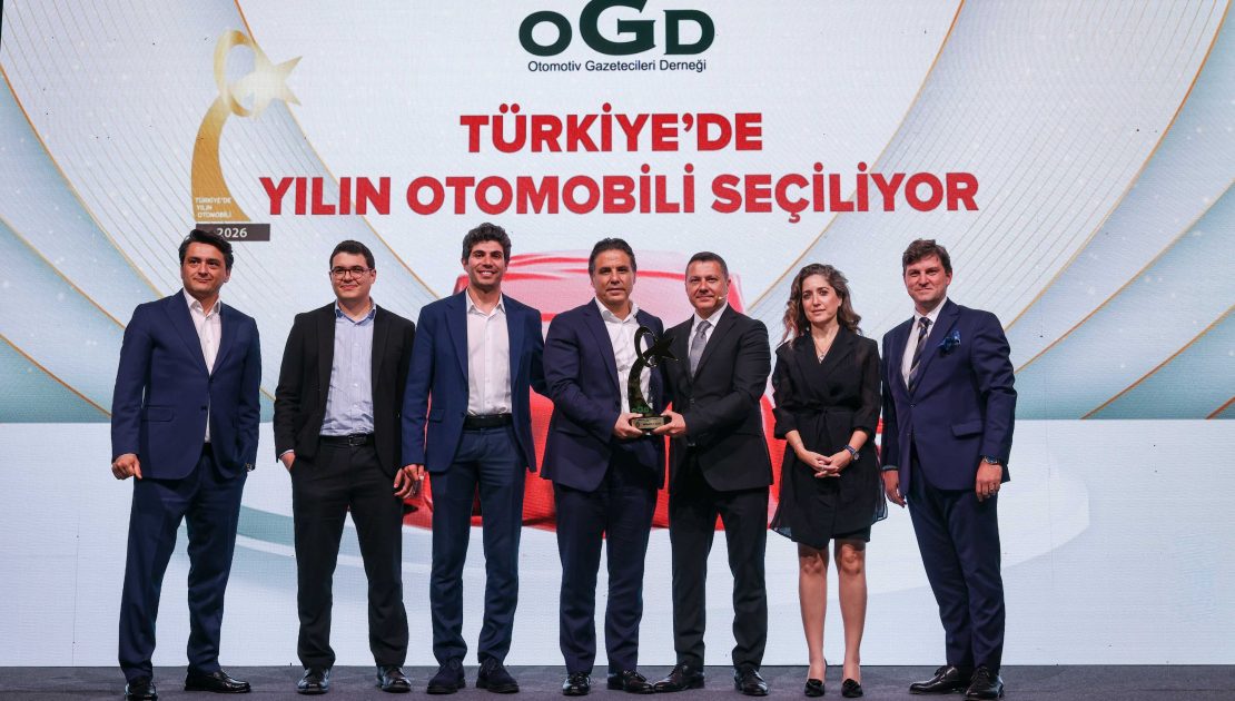 Türkiye’de “Yılın Otomobili” Renault Clio Seçildi
