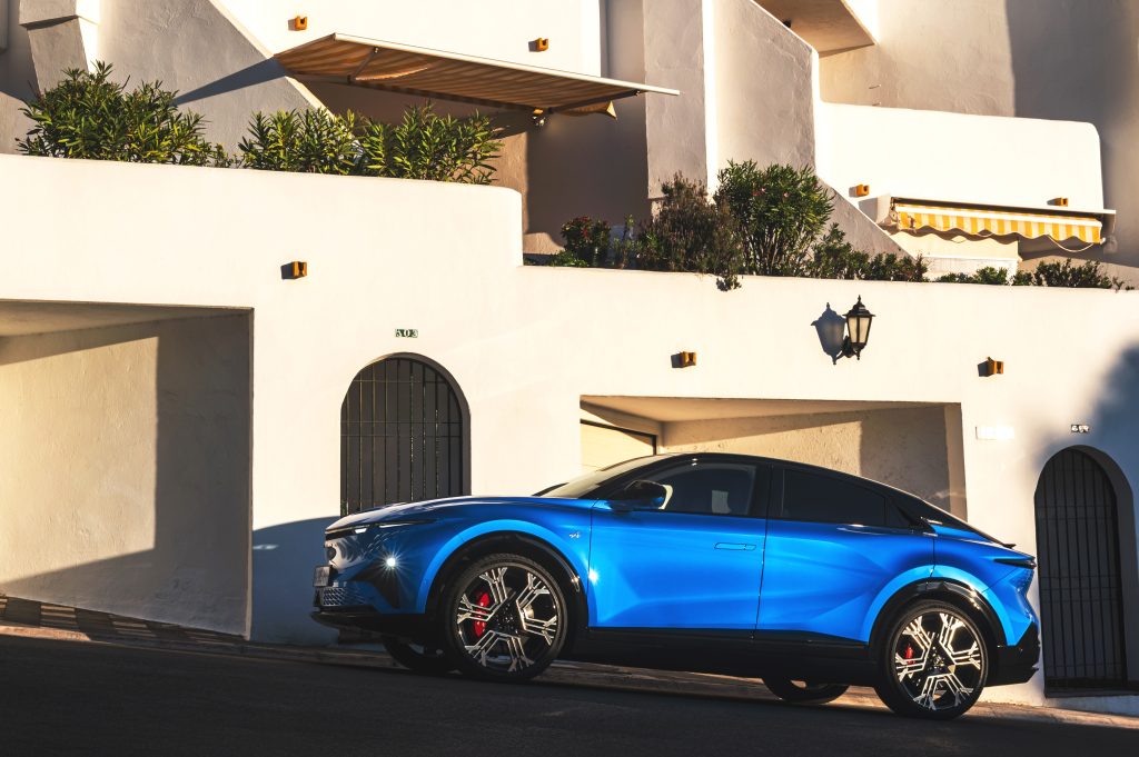ALPINE A 390