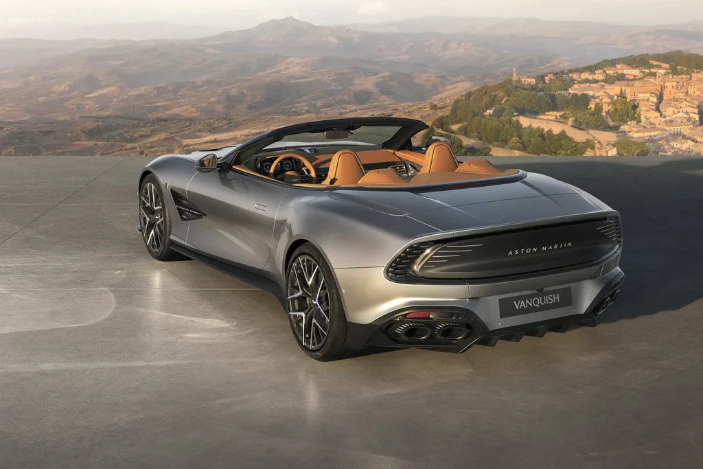 Aston Martin Vanquish 25, ikonik GT'nin 25. yılını kutlamak için tanıtıldı.