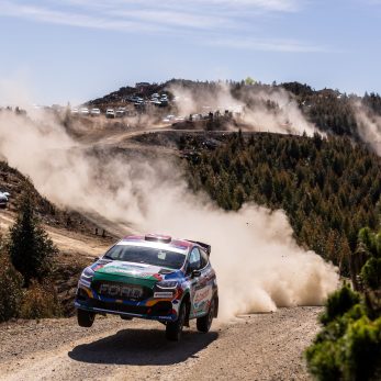 Türk Motor Sporlarında Tarihi Zafer_ Castrol Ford Team Türkiye Pilotu Ali Türkkan Dünya Şampiyonu! (3)