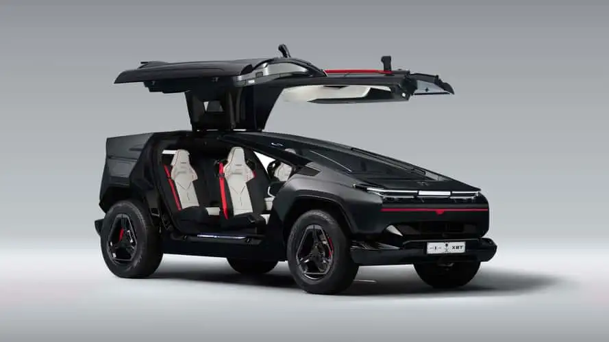 CEER Exobot SUV